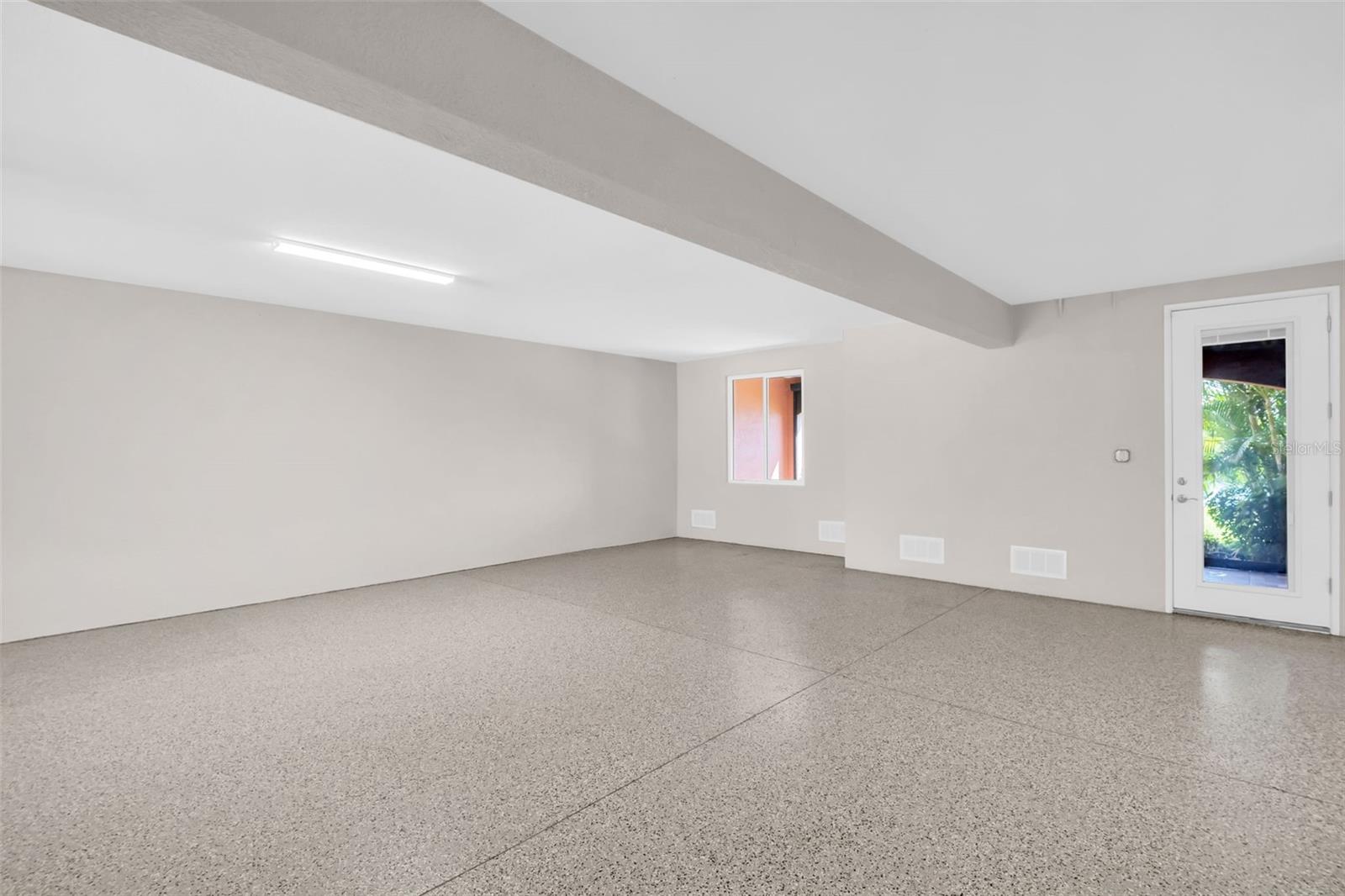 MARINA BAY GARDEN VILLAS PH 2 - Residential