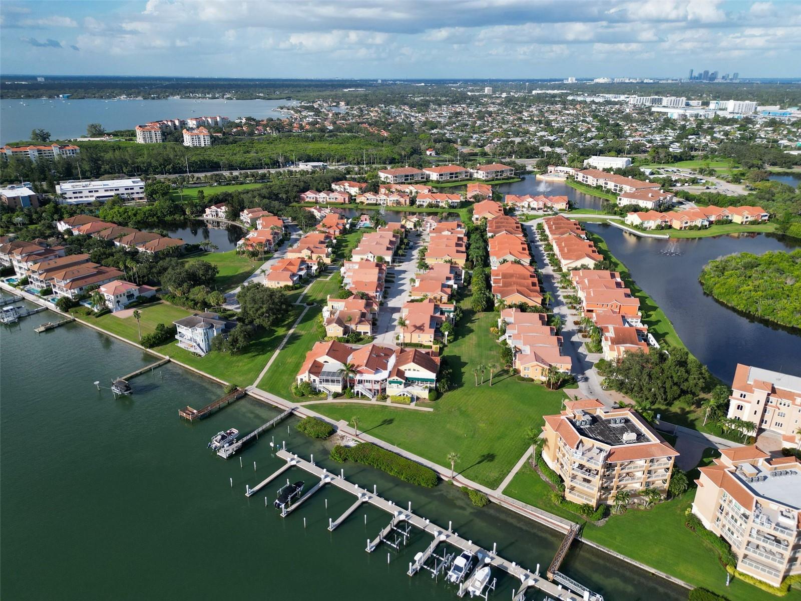 MARINA BAY GARDEN VILLAS PH 2 - Residential