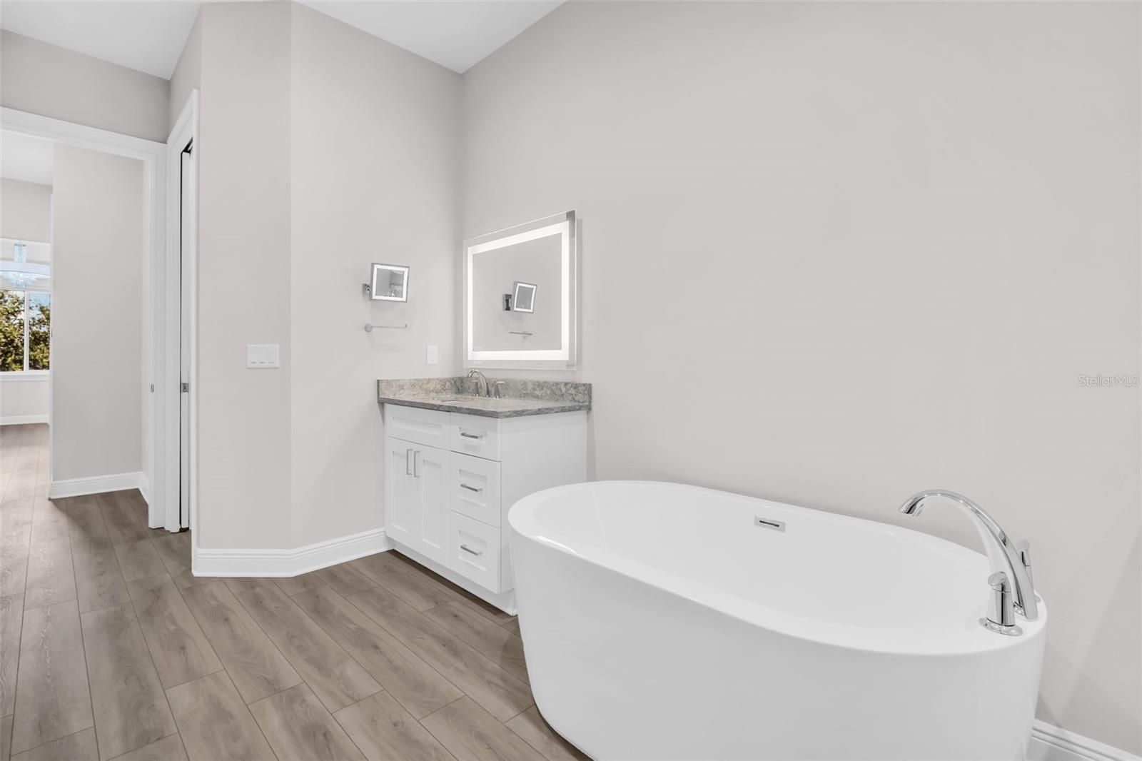 MARINA BAY GARDEN VILLAS PH 2 - Residential