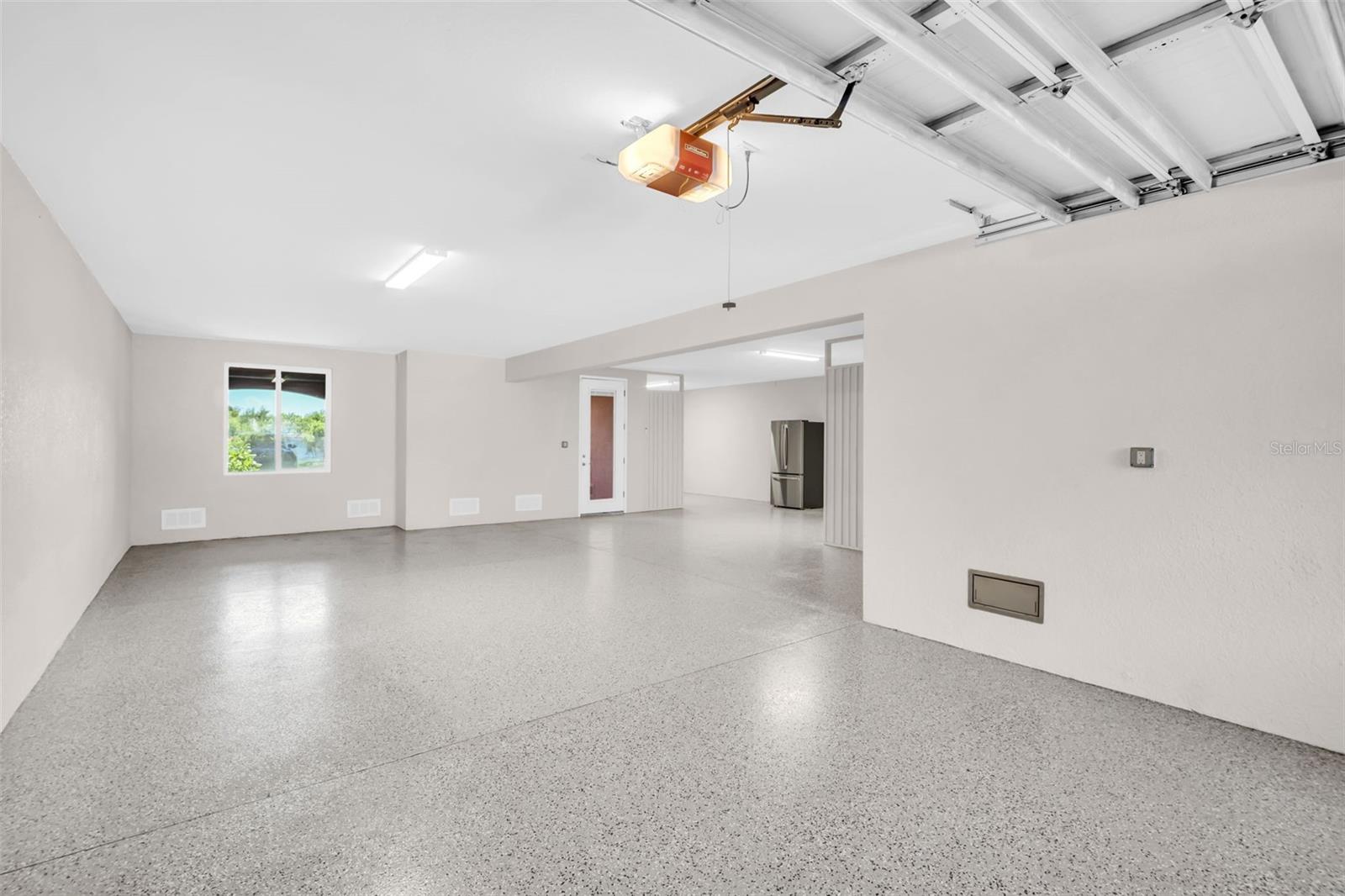 MARINA BAY GARDEN VILLAS PH 2 - Residential