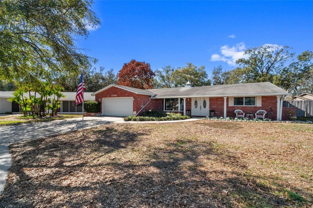 Photo of 1308 Village Court, Brandon, FL 33511 (MLS # TB8477986)