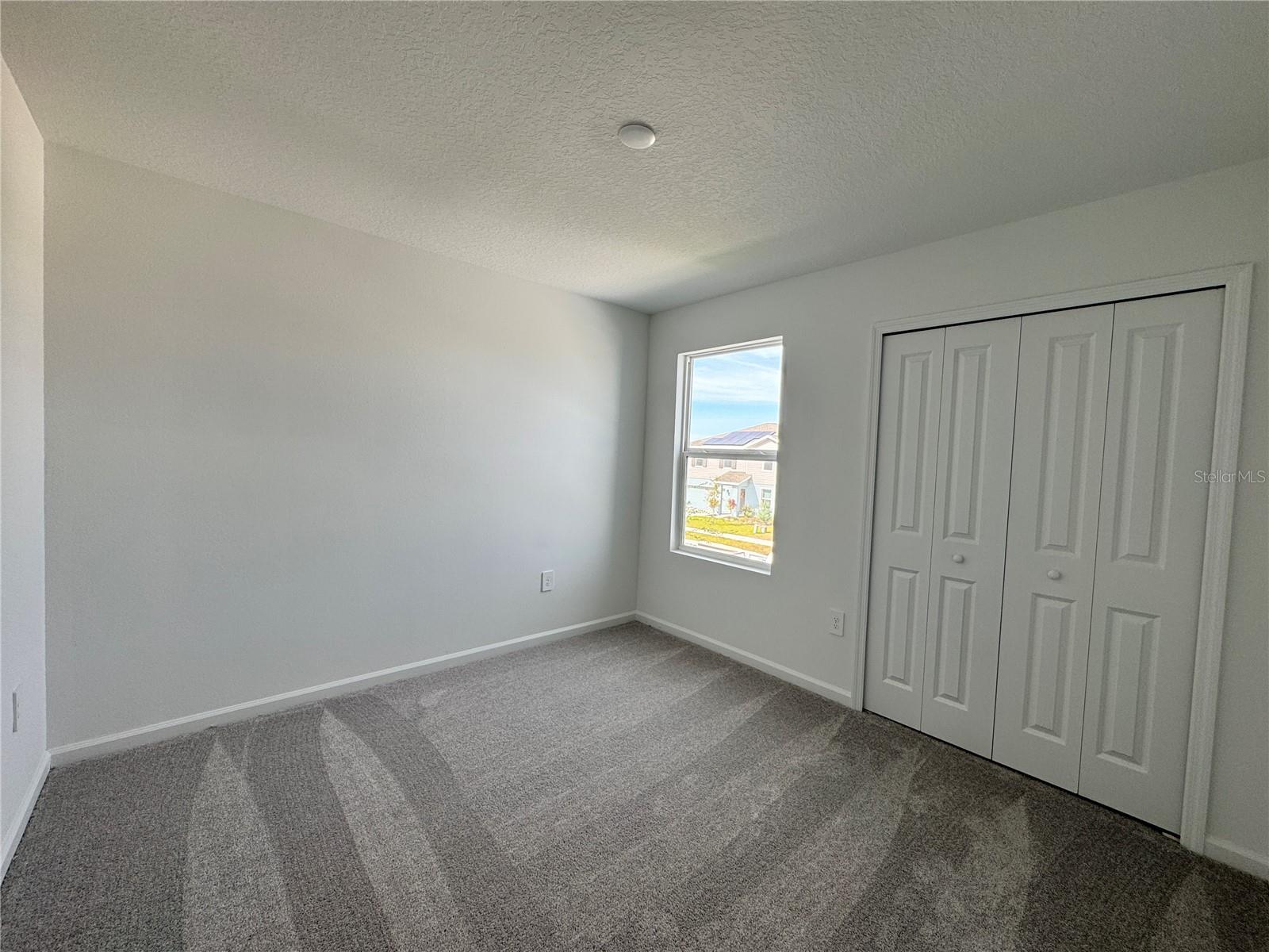 PEACE CREEK RESERVE 40'S - Residential Lease