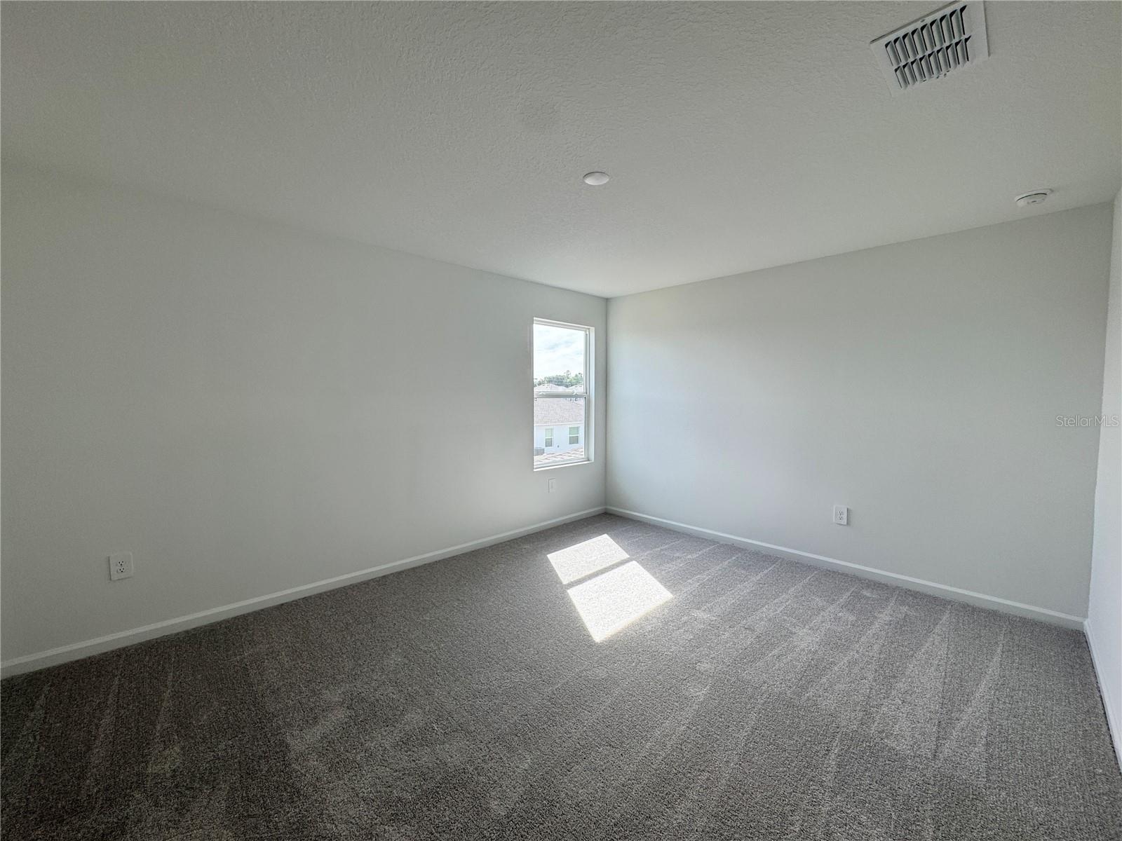 PEACE CREEK RESERVE 40'S - Residential Lease