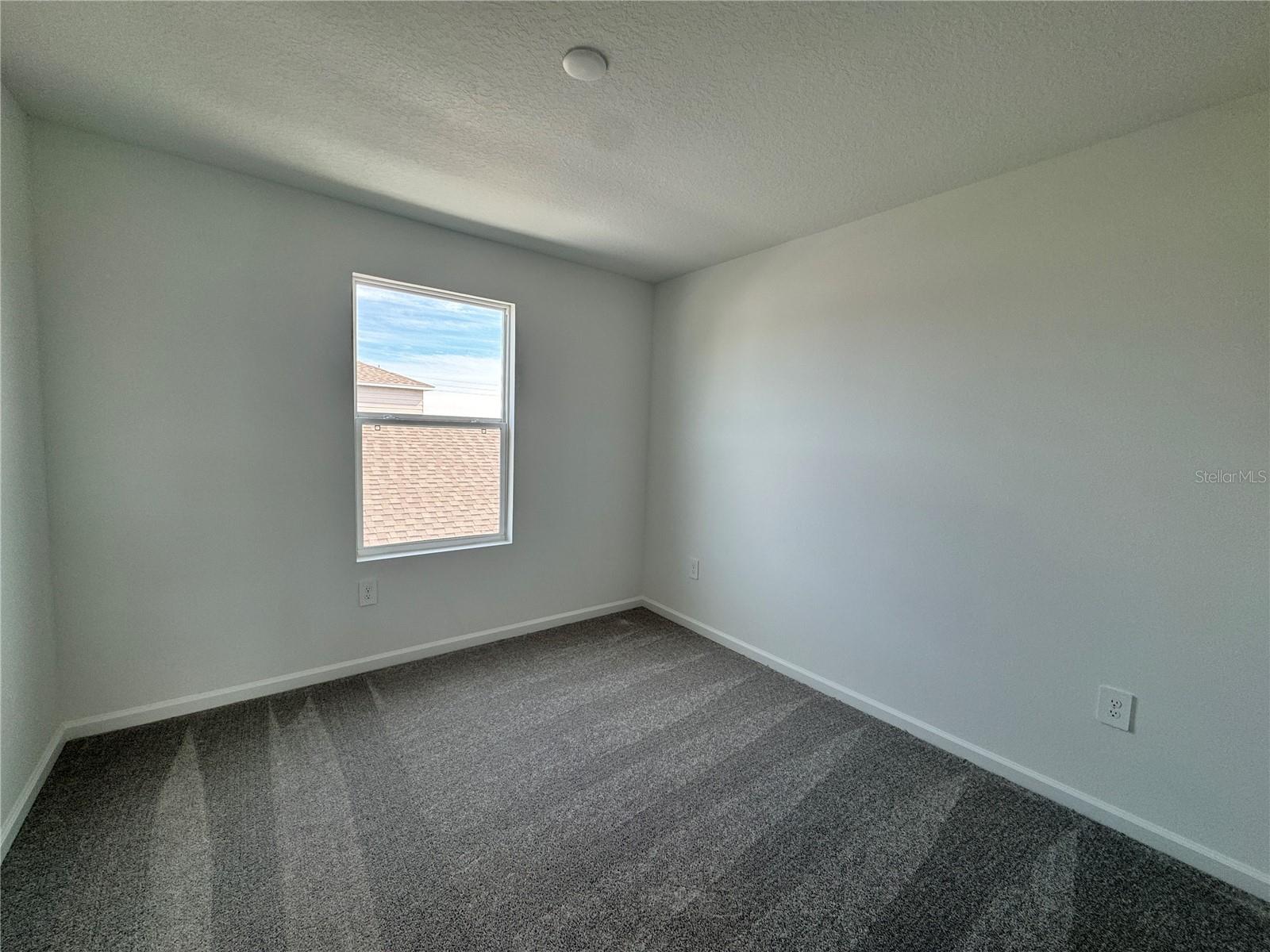 PEACE CREEK RESERVE 40'S - Residential Lease