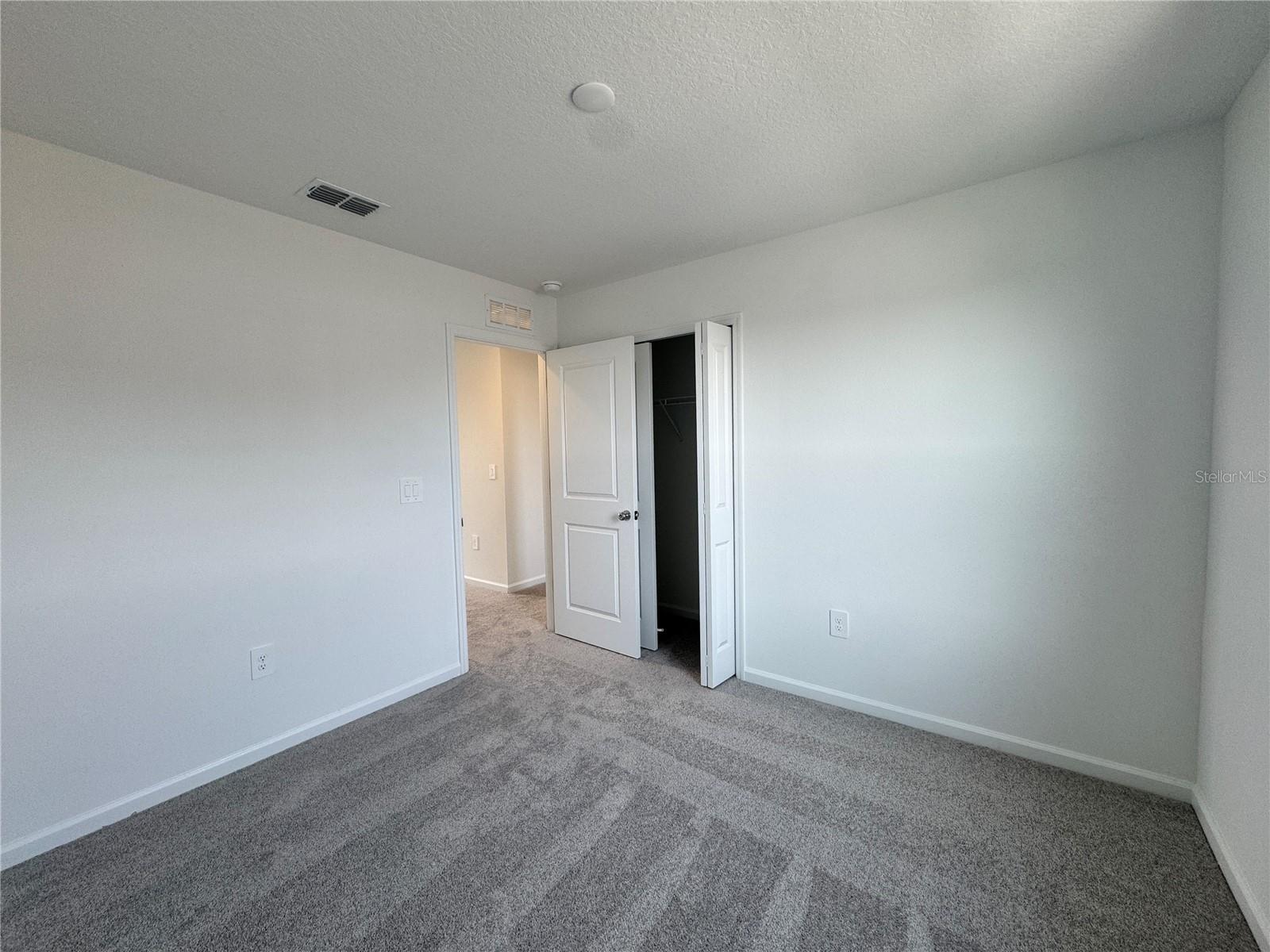 PEACE CREEK RESERVE 40'S - Residential Lease