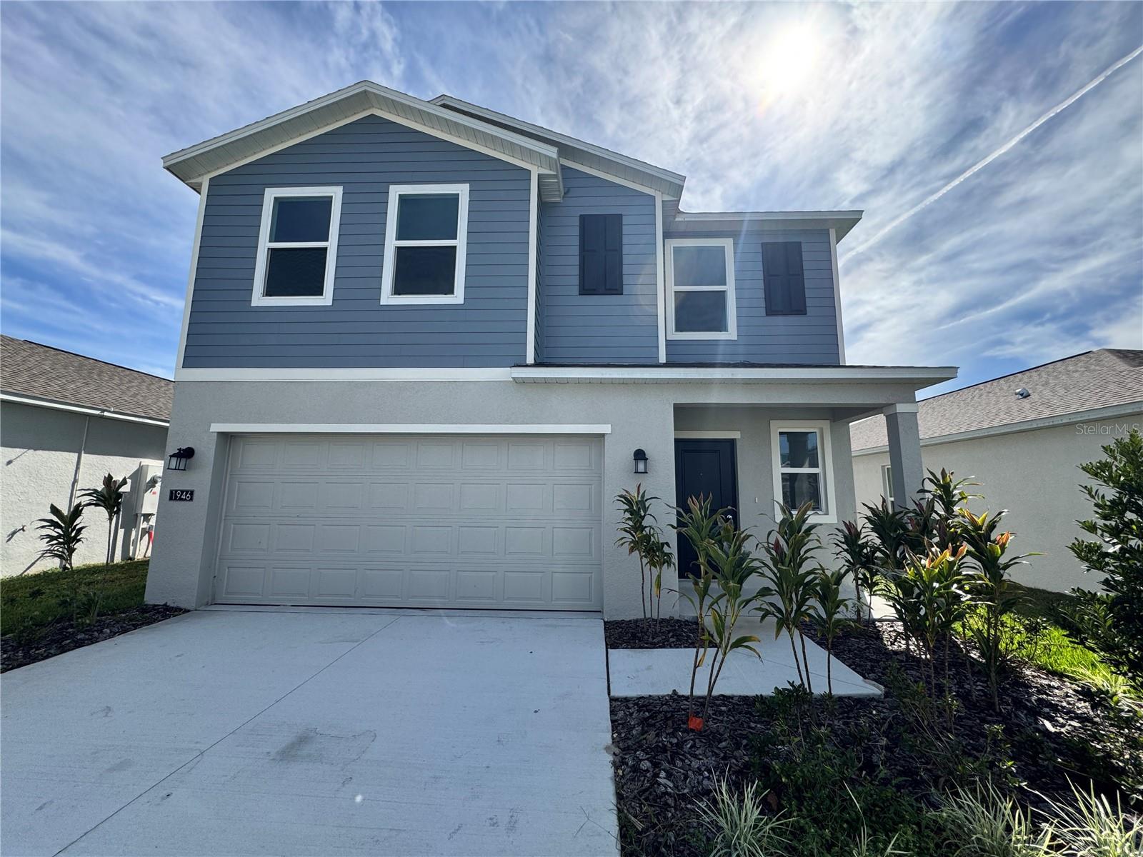 PEACE CREEK RESERVE 40'S - Residential Lease