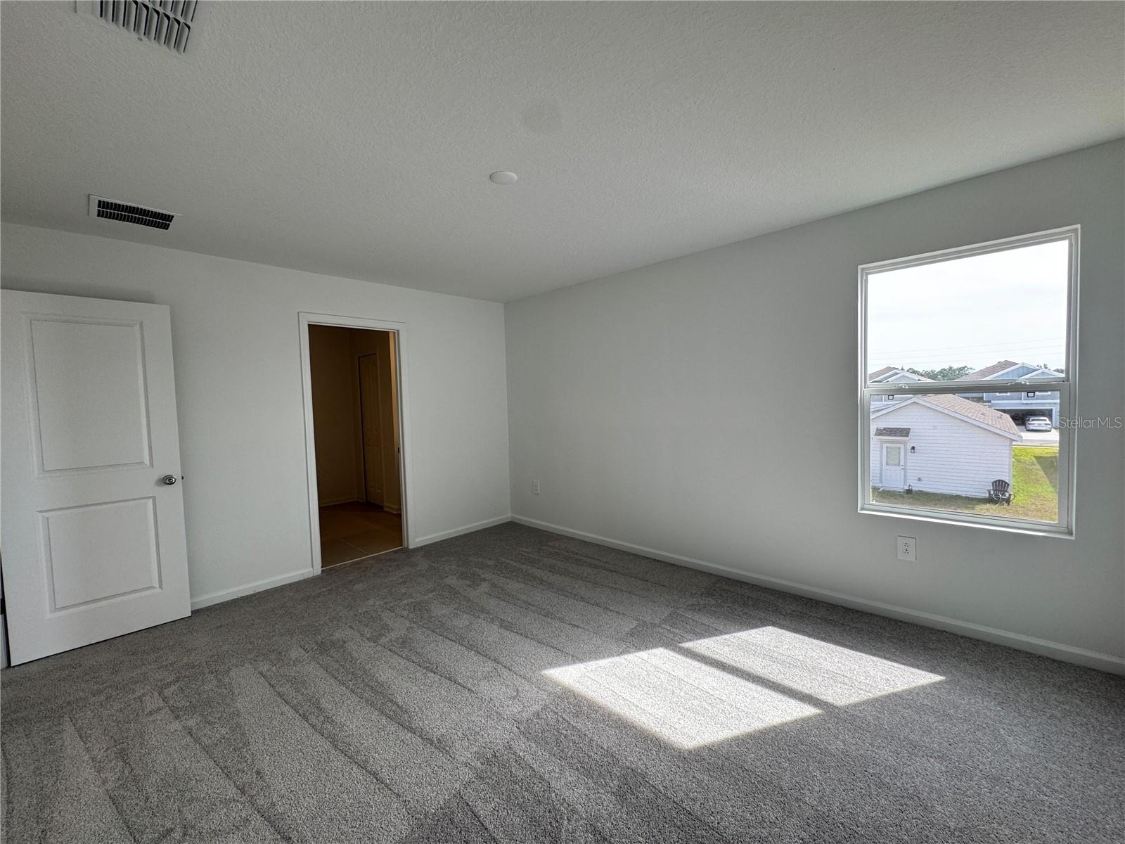 PEACE CREEK RESERVE 40'S - Residential Lease