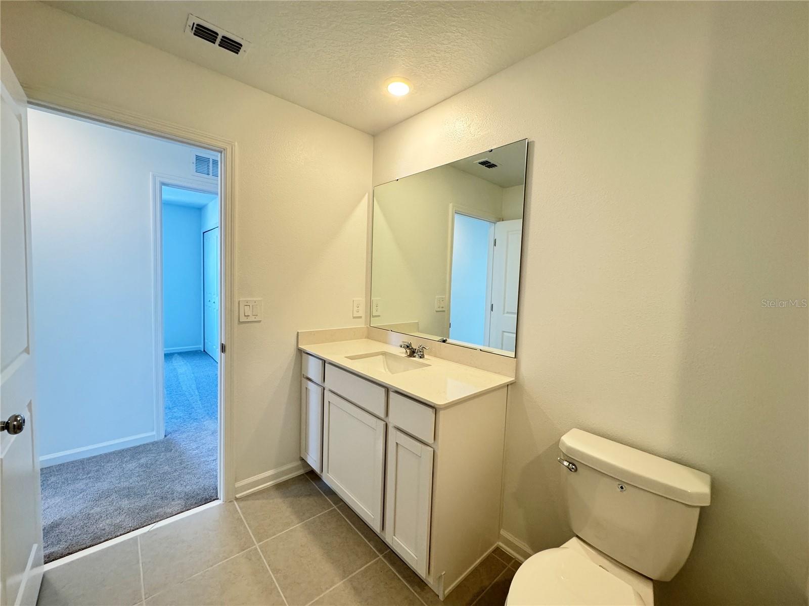 PEACE CREEK RESERVE 40'S - Residential Lease