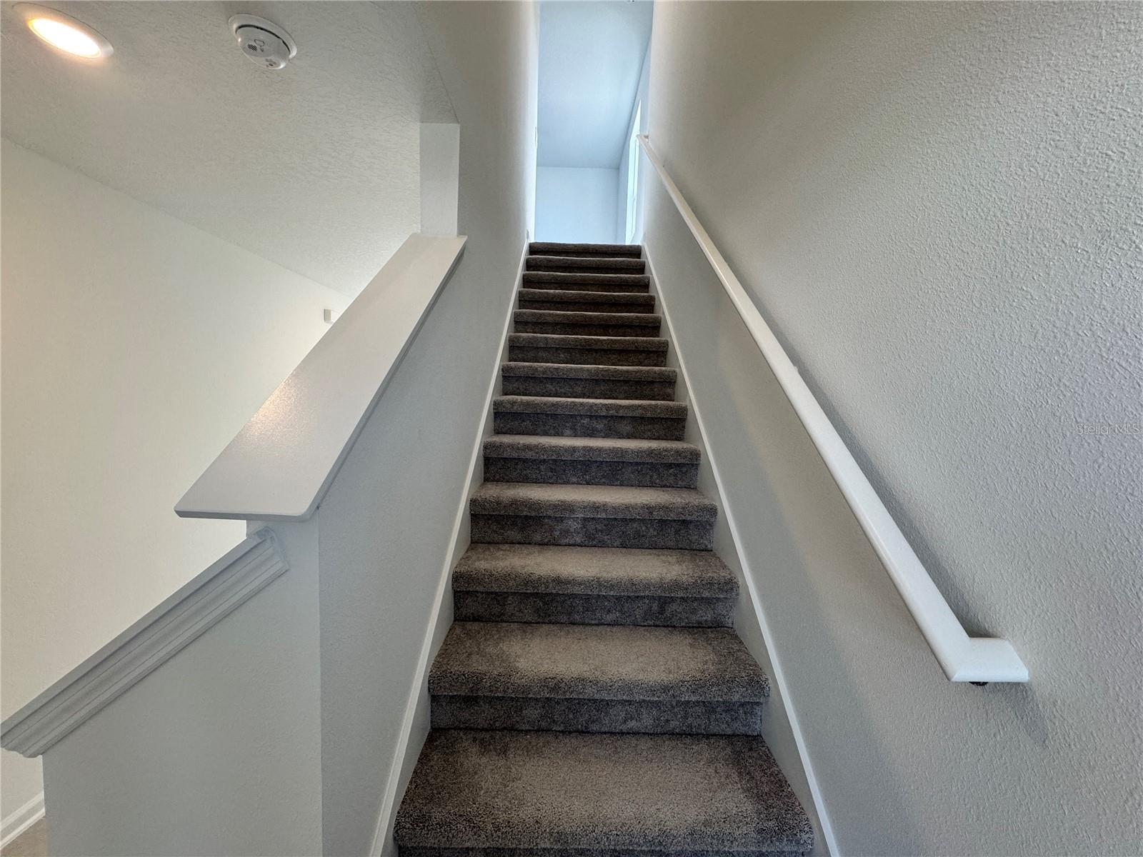 PEACE CREEK RESERVE 40'S - Residential Lease