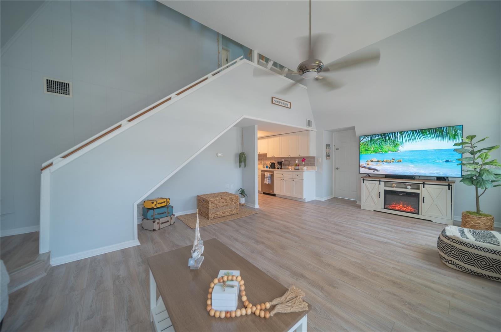 BAY POINT CORR OF - Residential