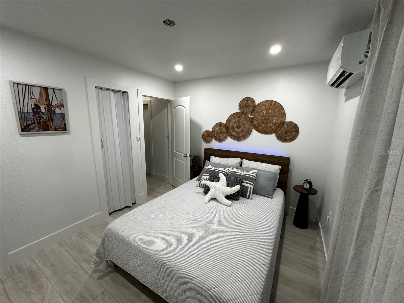 BAY POINT CORR OF - Residential