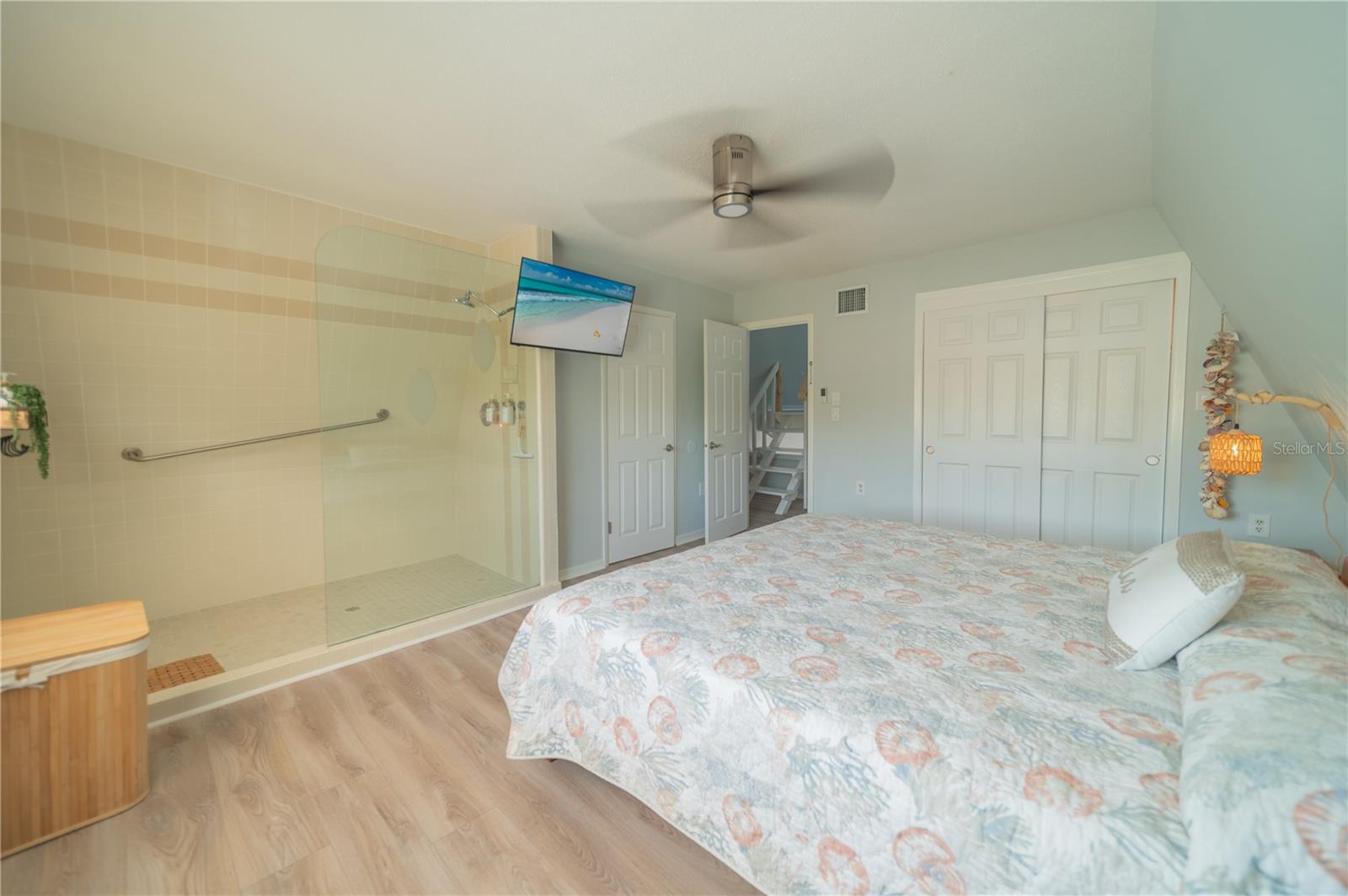 BAY POINT CORR OF - Residential