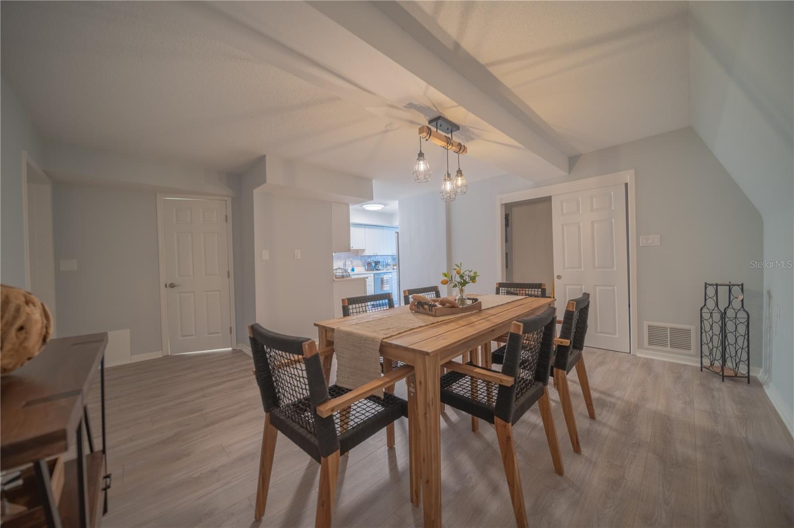 BAY POINT CORR OF - Residential