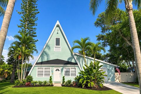 Photo of 501 Pameto Road, Nokomis, FL 34275 (MLS # TB8486577)