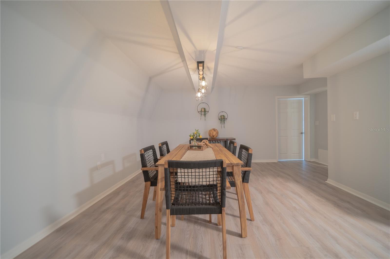 BAY POINT CORR OF - Residential