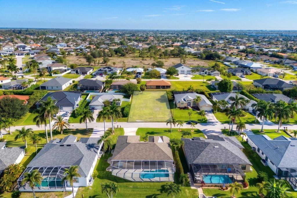 Photo of 2535 SW 30th Street, Cape Coral, FL 33914 (MLS # O6408484)