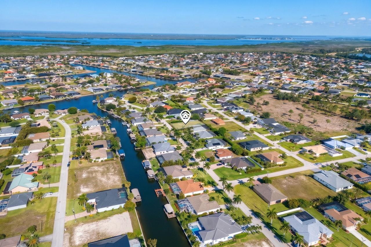 CAPE CORAL - Land