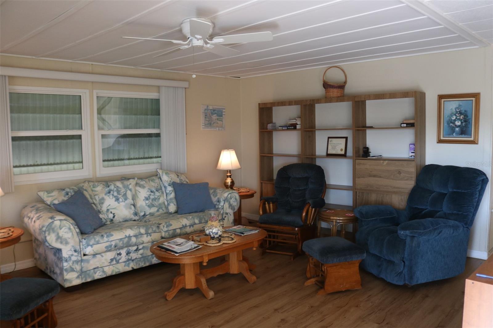 LA CASA MHP CO-OP - Residential