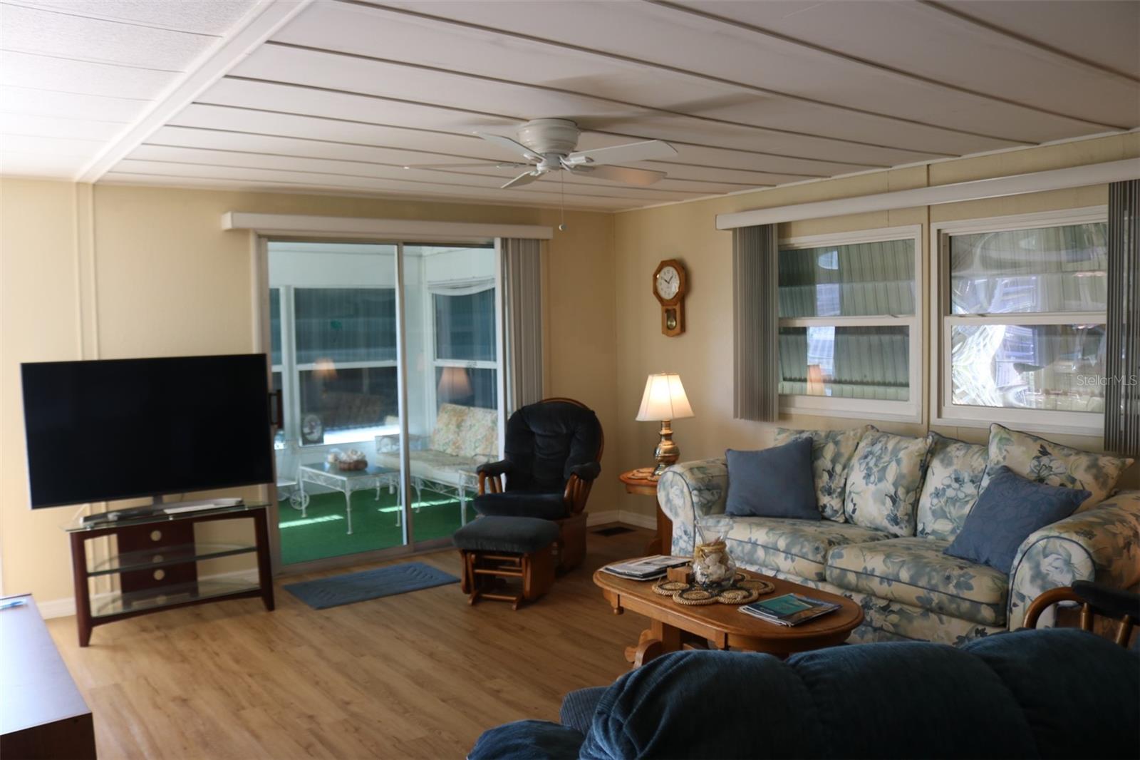 LA CASA MHP CO-OP - Residential