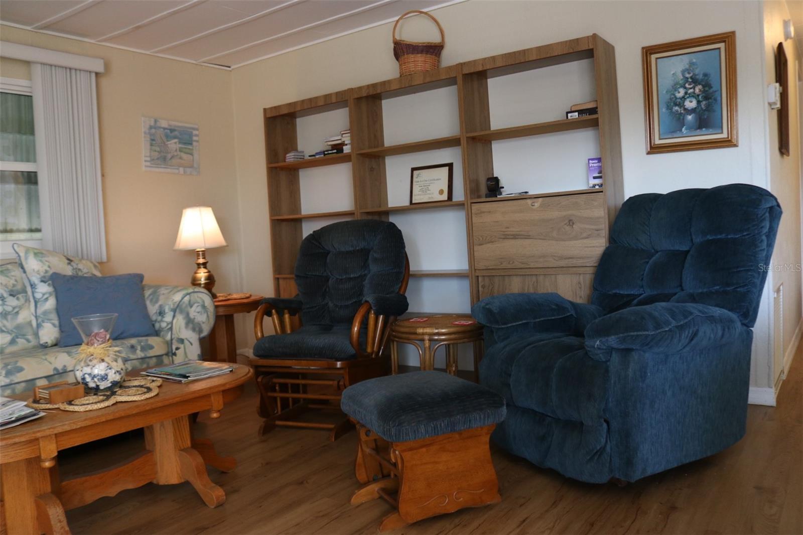 LA CASA MHP CO-OP - Residential