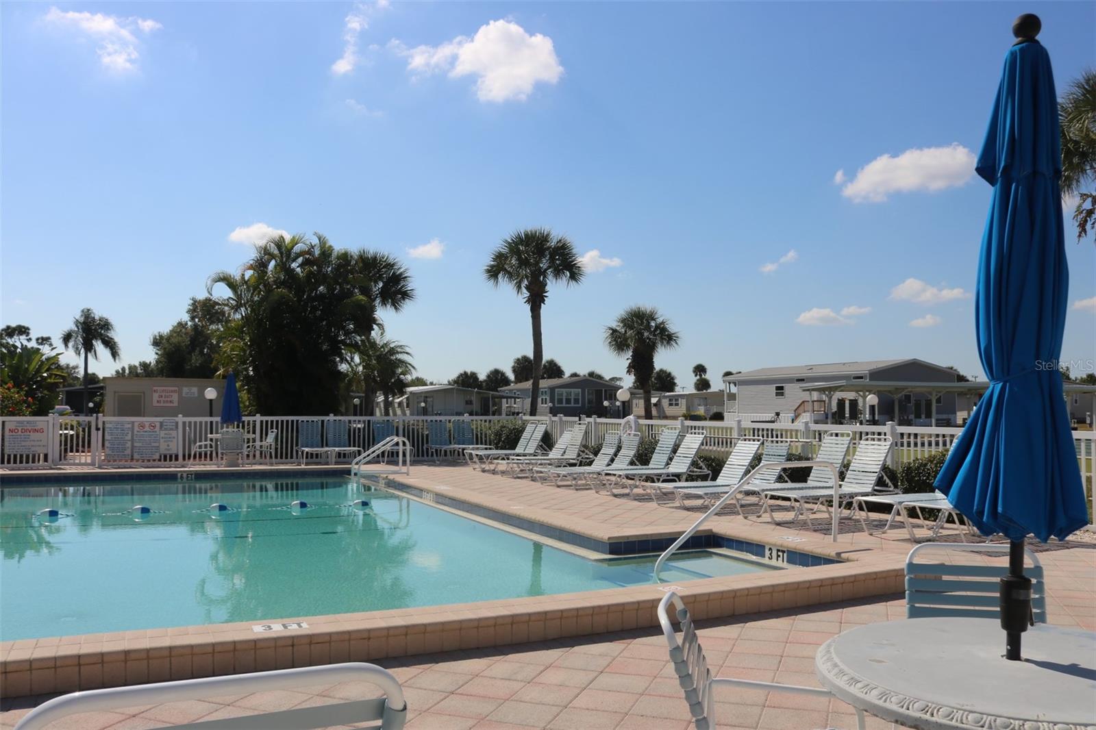 LA CASA MHP CO-OP - Residential