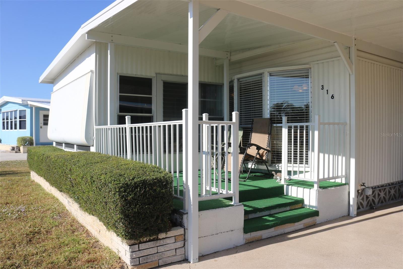 LA CASA MHP CO-OP - Residential