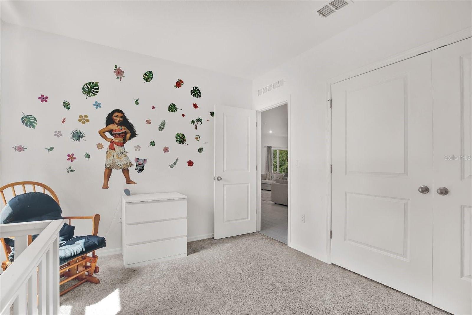 ROYAL HIGHLANDS - Residential Lease