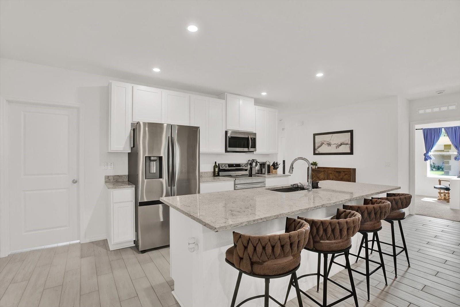 ROYAL HIGHLANDS - Residential Lease