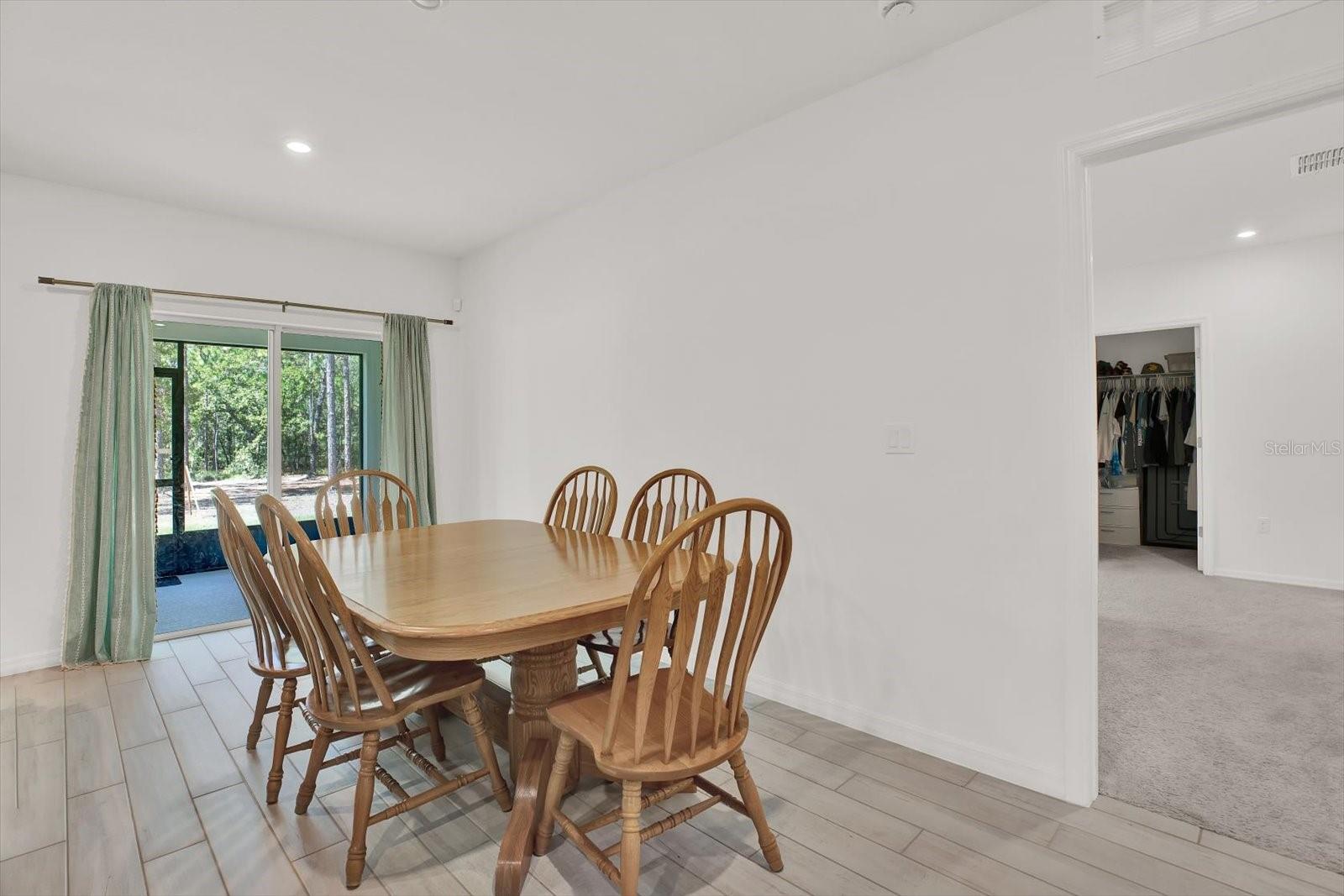 ROYAL HIGHLANDS - Residential Lease