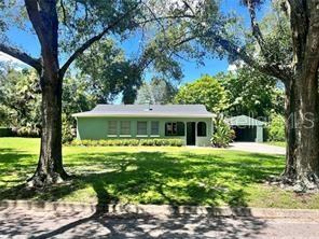Photo of 2221 Hawick Lane, Winter Park, FL 32792 (MLS # O6364916)
