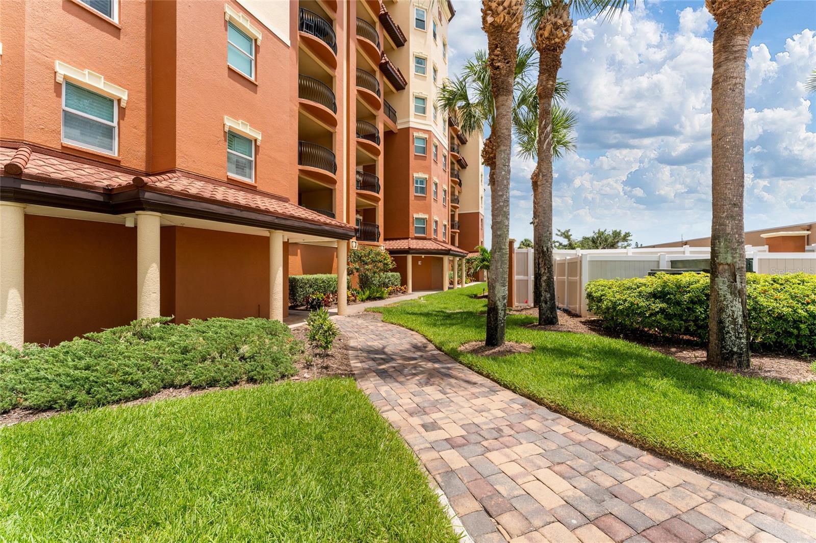 5301 GULF BLVD. BOULEVARD E406