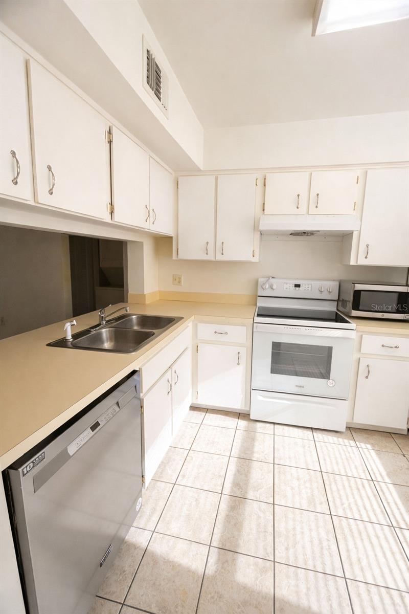 3244 CANDLE RIDGE DRIVE 202