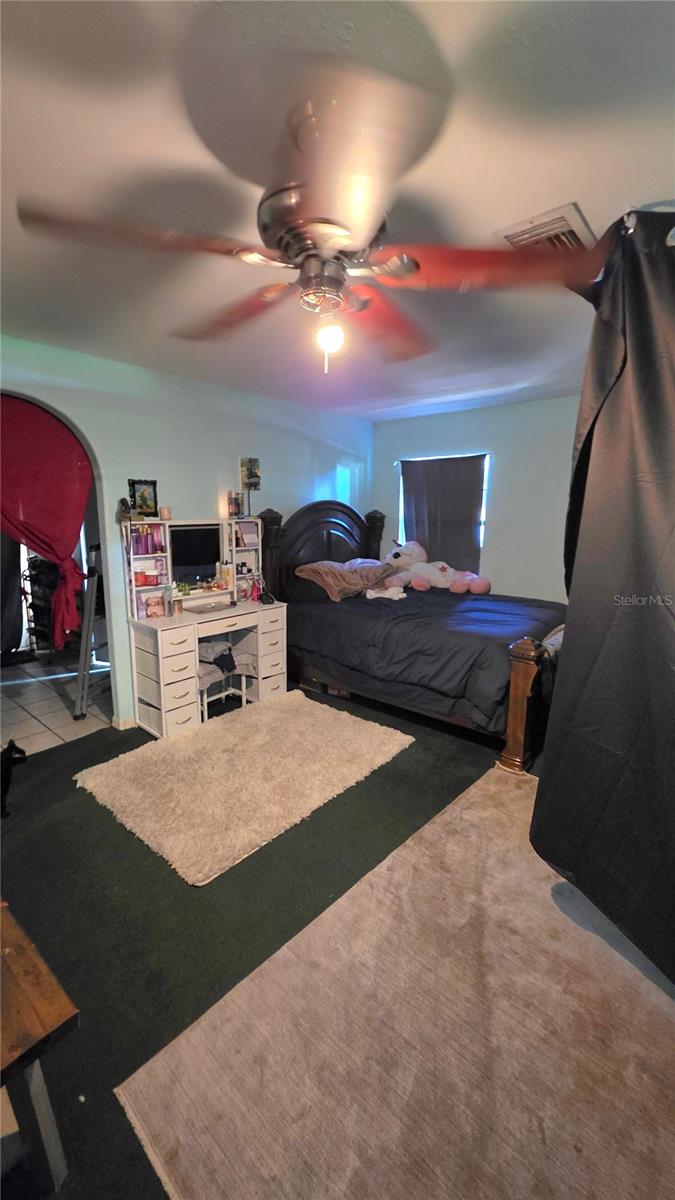1808 ZIPPERER ROAD