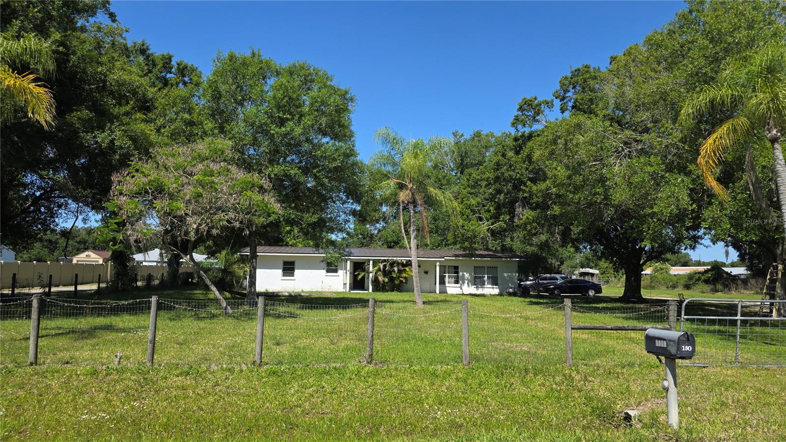 1808 ZIPPERER ROAD