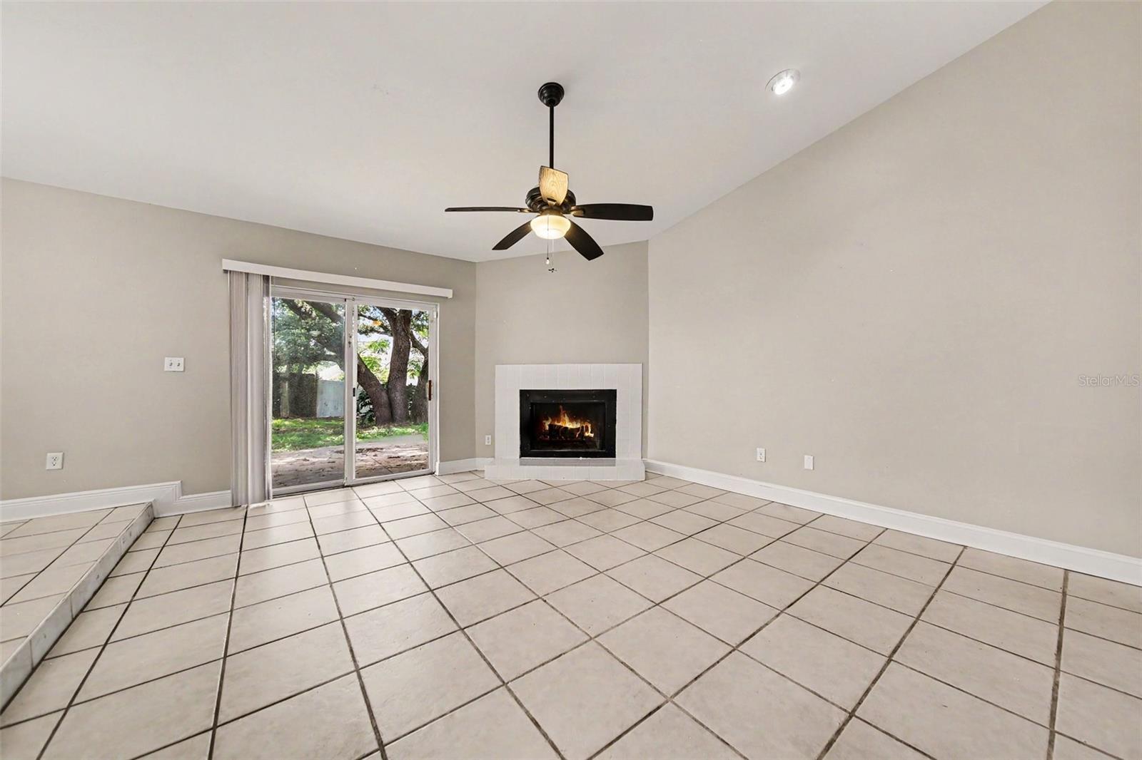 612 HEATHER BRITE CIRCLE