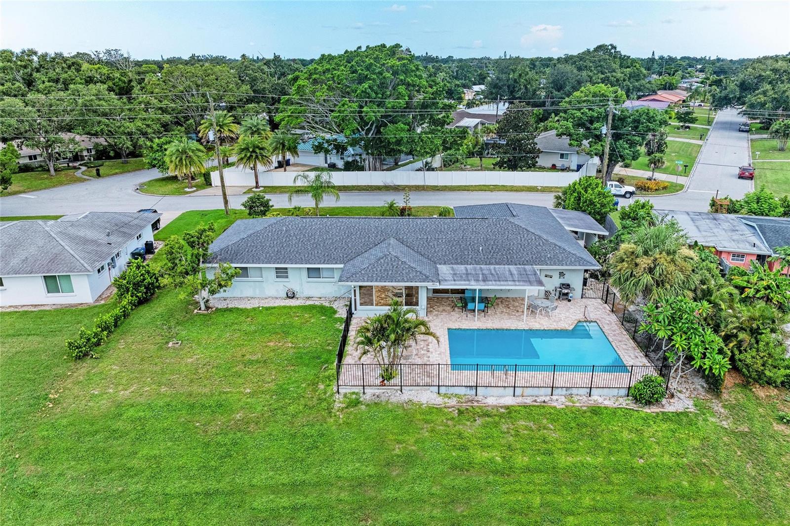 SOUTH GATE - Residential
