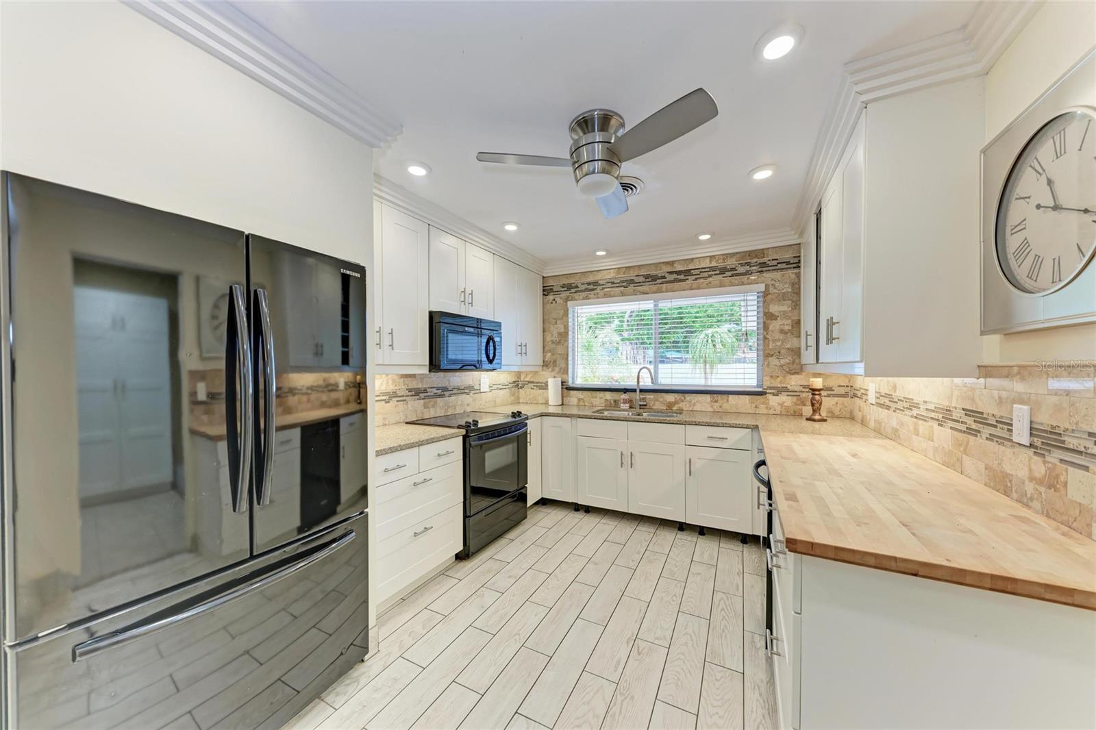 SOUTH GATE - Residential