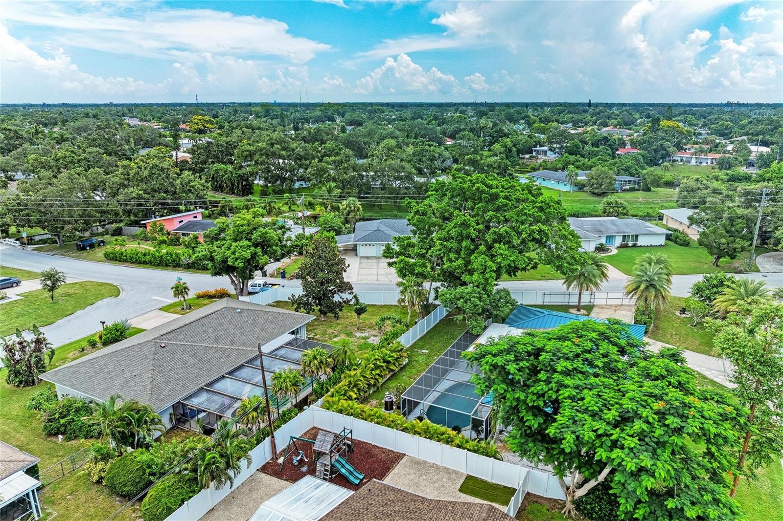 SOUTH GATE - Residential