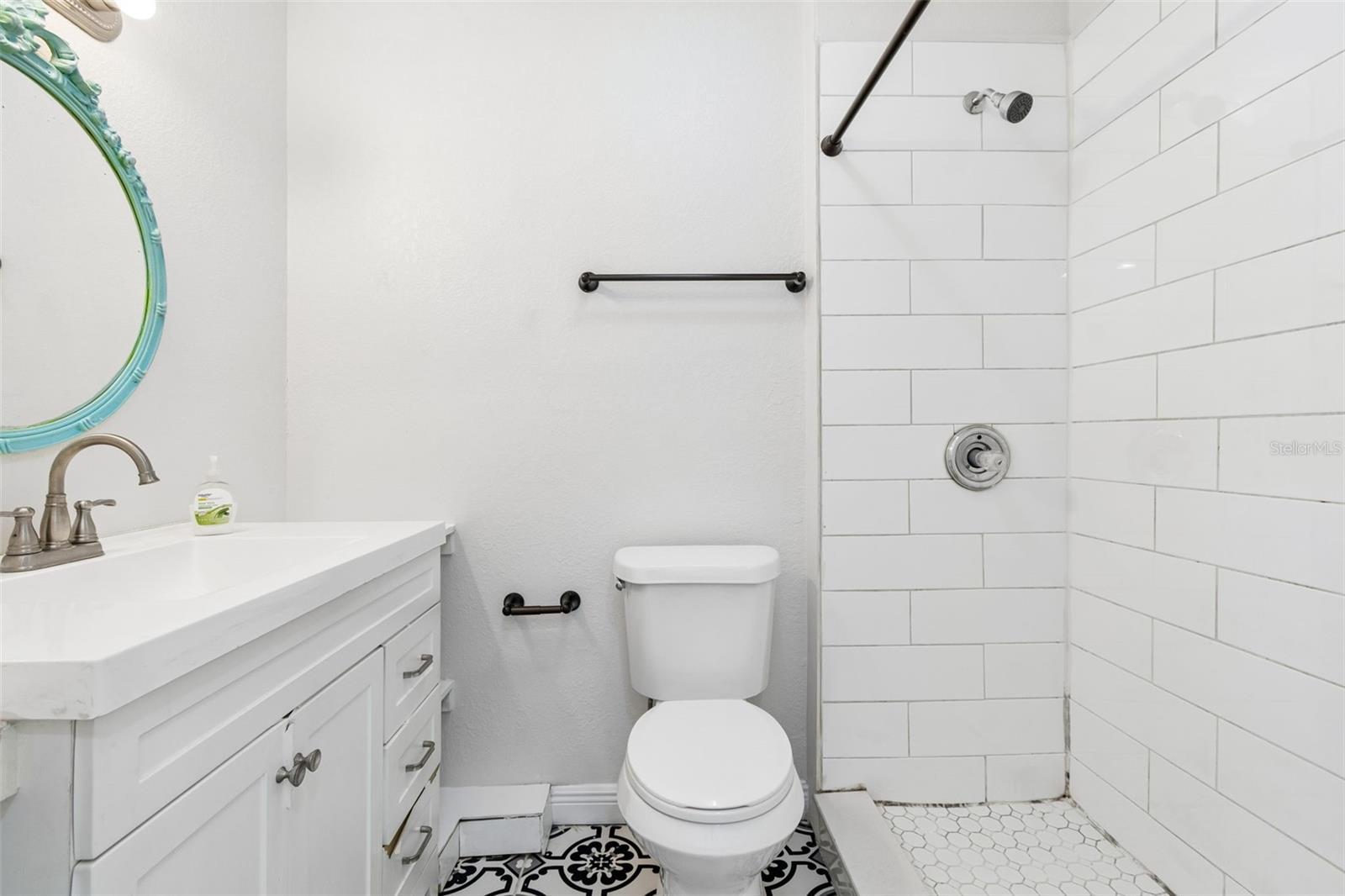 WASHINGTON HEIGHTS - Residential Income