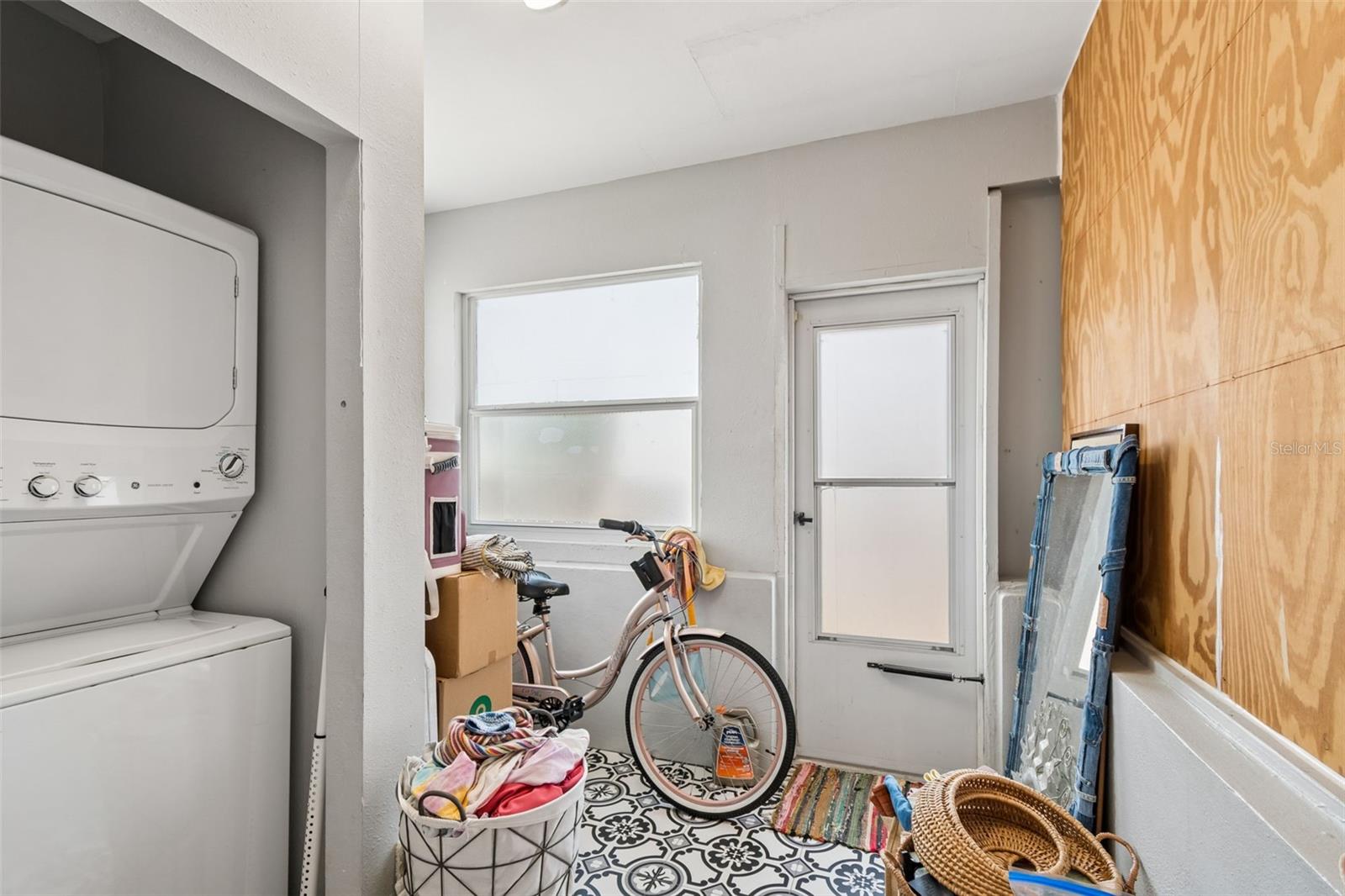 WASHINGTON HEIGHTS - Residential Income