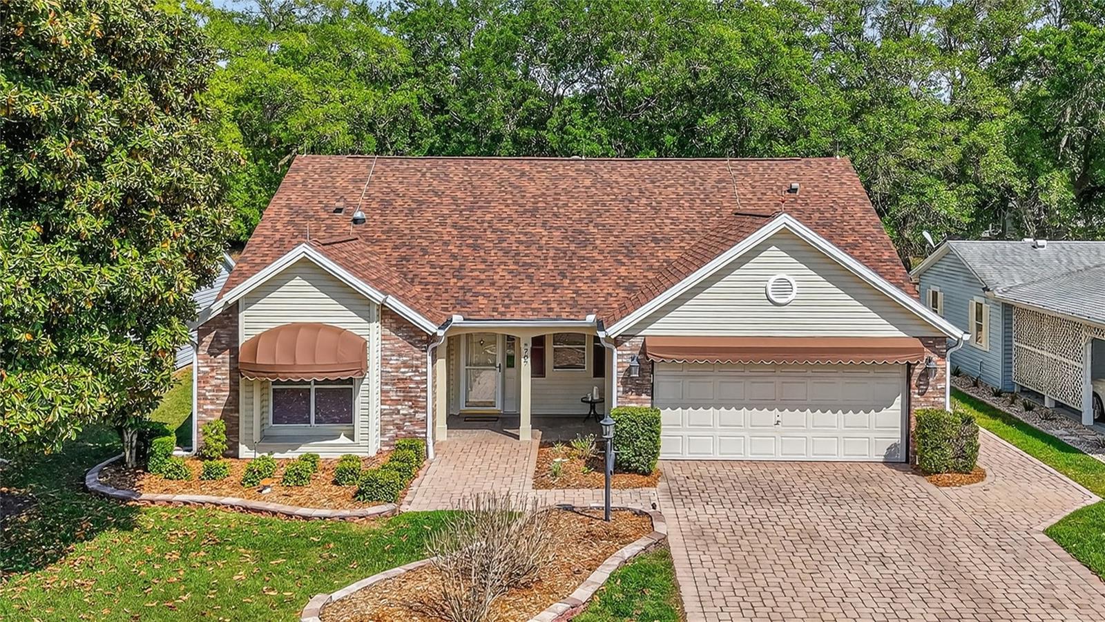 LADY LAKE ORANGE BLOSSOM GARDENS UNIT 16 - Residential