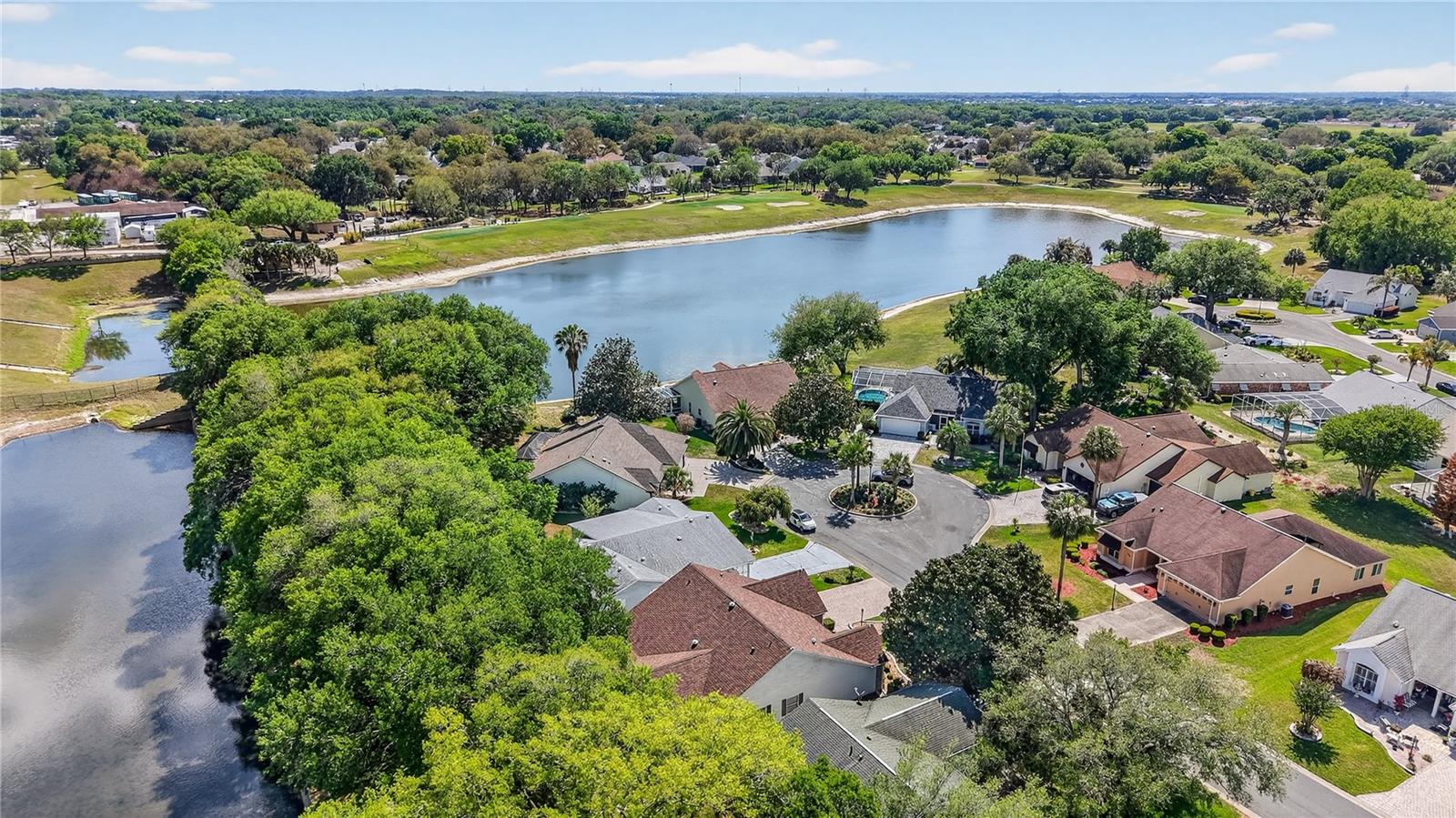 LADY LAKE ORANGE BLOSSOM GARDENS UNIT 16 - Residential