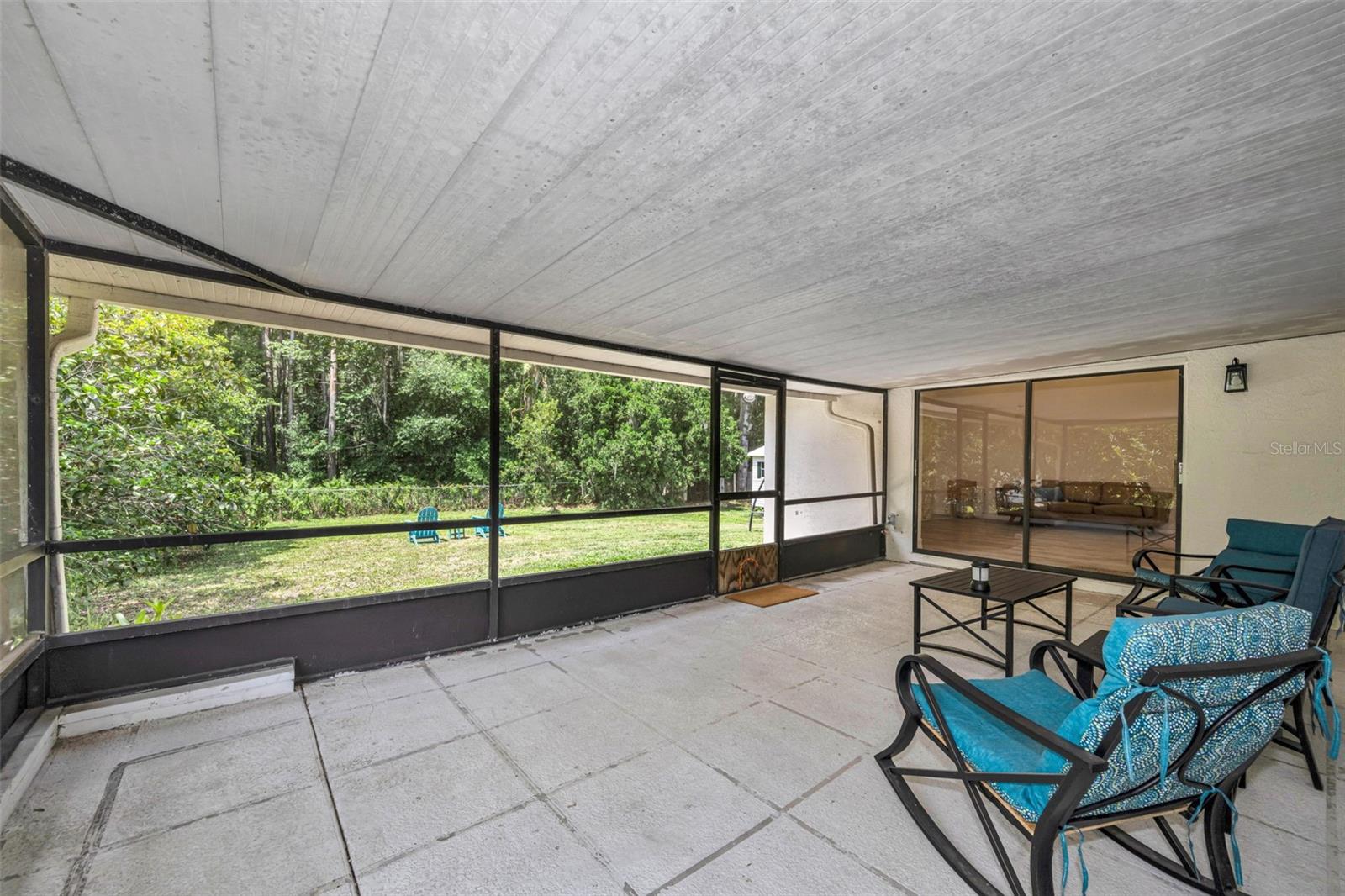 CONNERS LAKE FRONT ESTATES - Residential