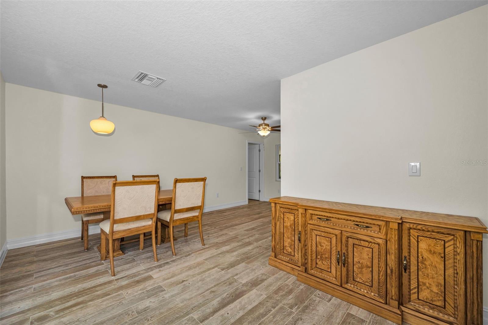 CONNERS LAKE FRONT ESTATES - Residential