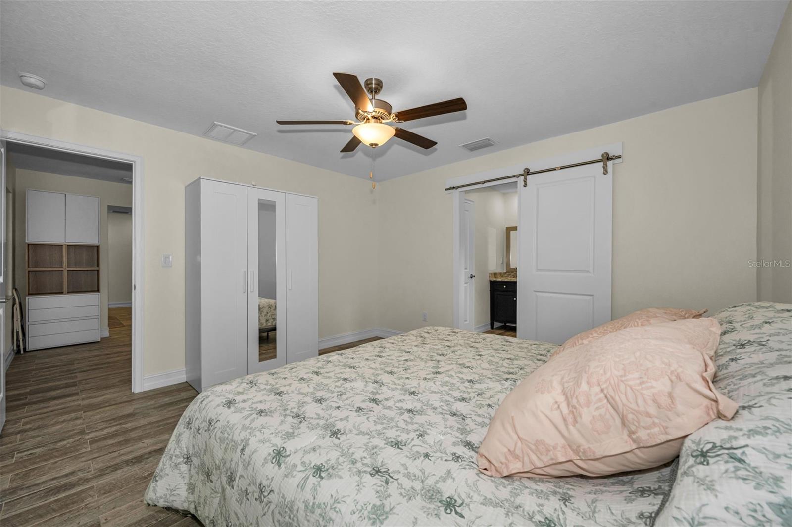CONNERS LAKE FRONT ESTATES - Residential
