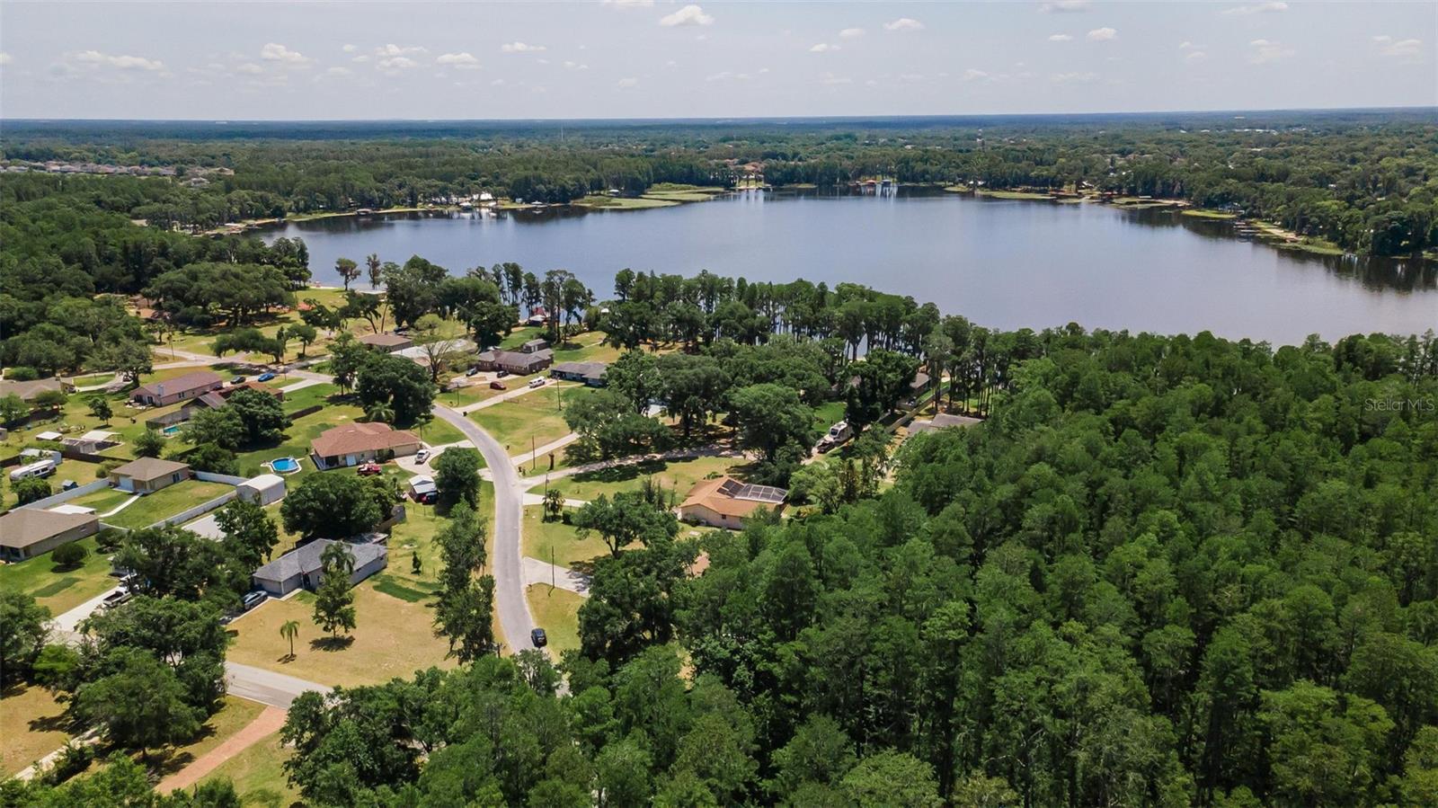 CONNERS LAKE FRONT ESTATES - Residential