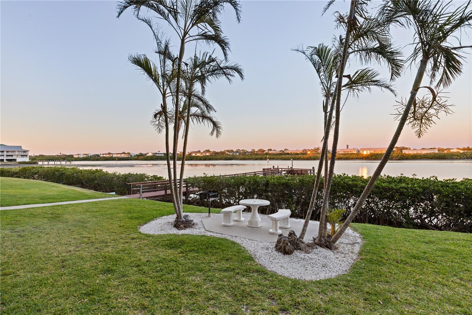 SEA CLUB OF INDIAN SHORES - Residential