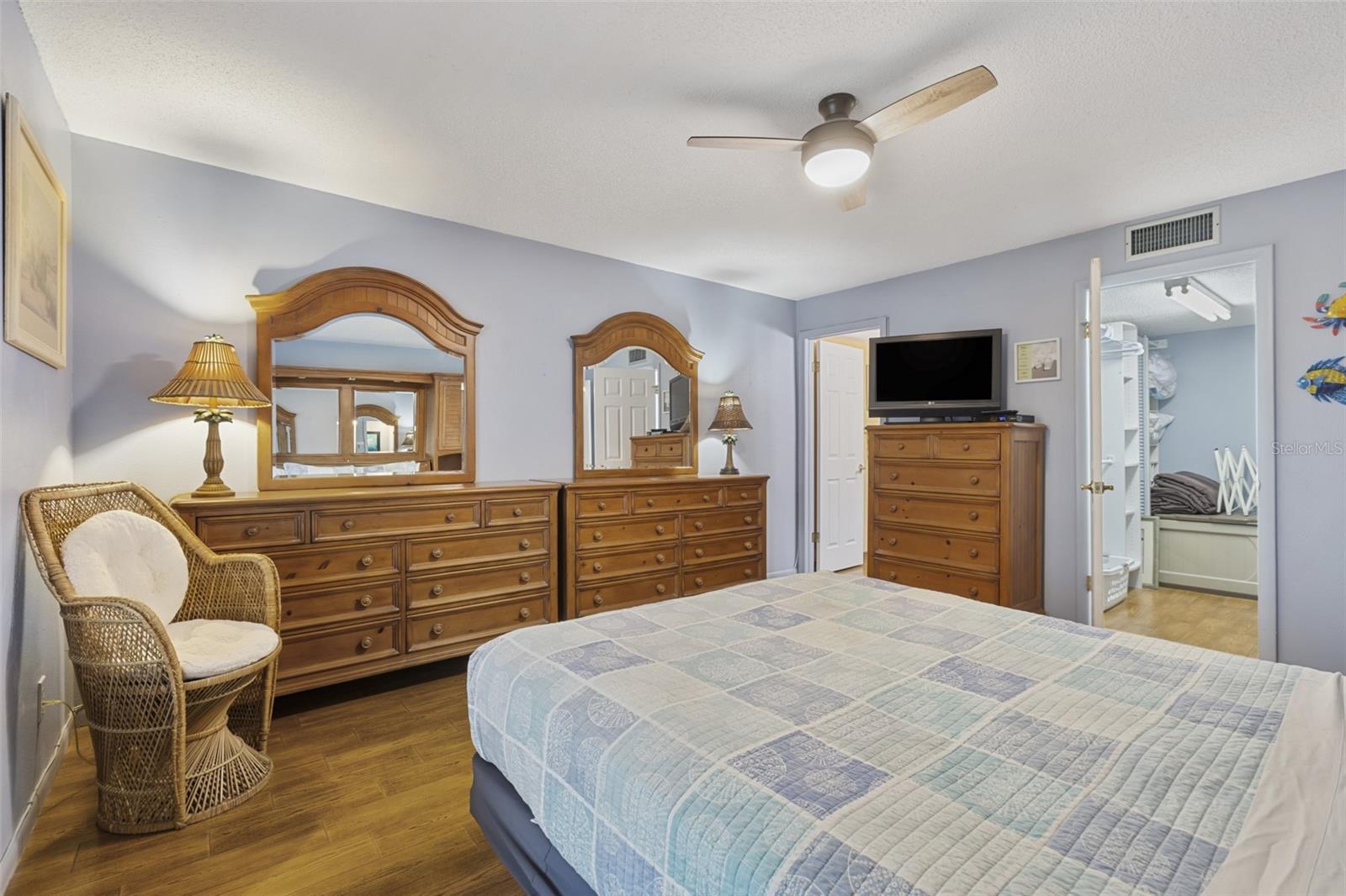 SEA CLUB OF INDIAN SHORES - Residential