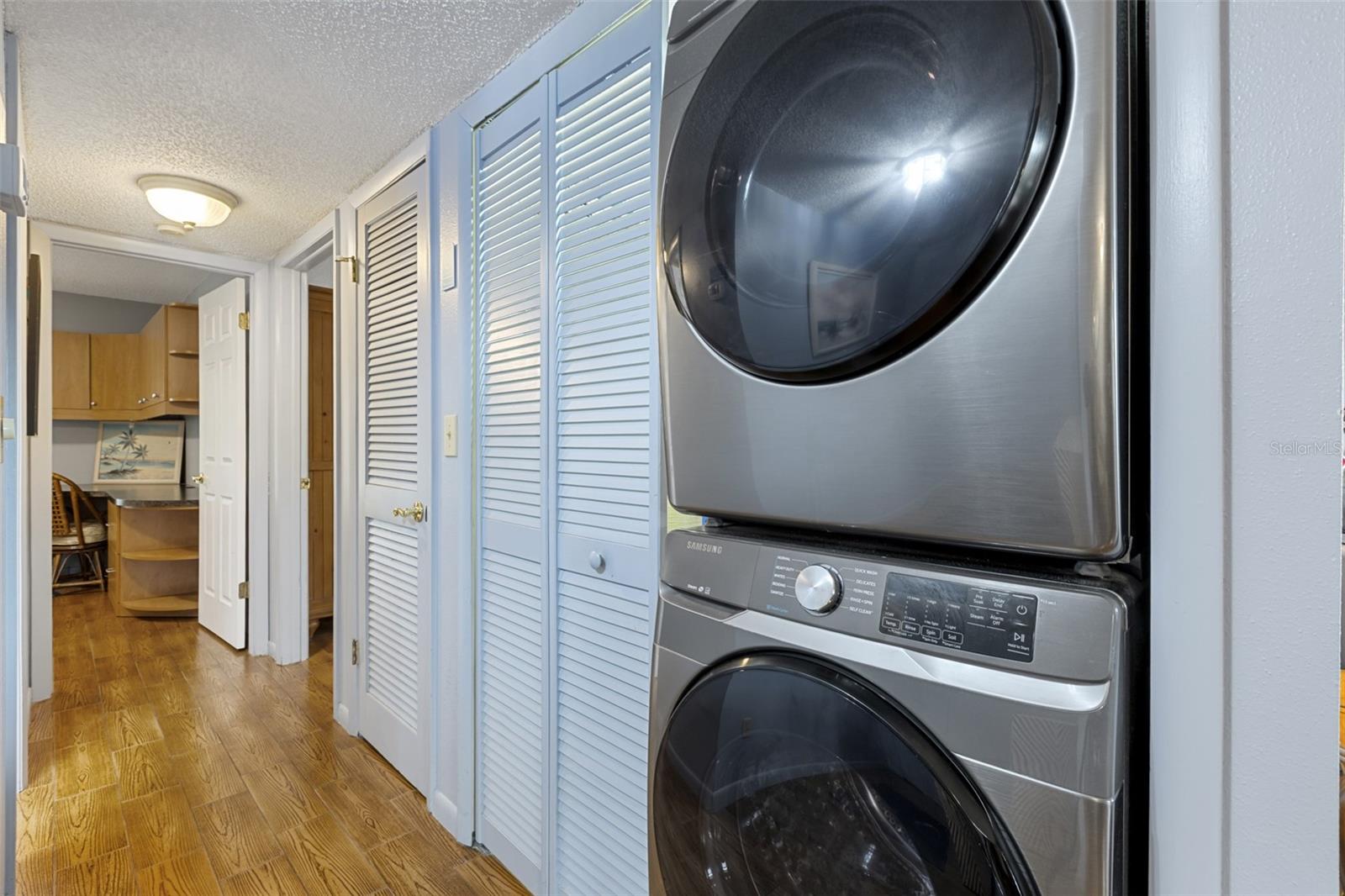 SEA CLUB OF INDIAN SHORES - Residential