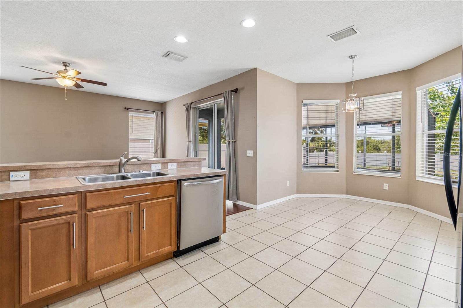 PARKWAY CENTER SINGLE FAMILY P - Residential